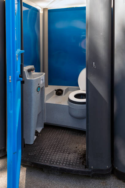 Best Construction site porta potty rental  in Williston, FL